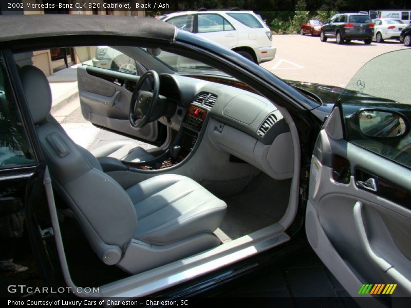 Black / Ash 2002 Mercedes-Benz CLK 320 Cabriolet