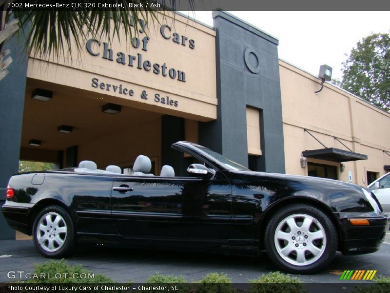 Black / Ash 2002 Mercedes-Benz CLK 320 Cabriolet