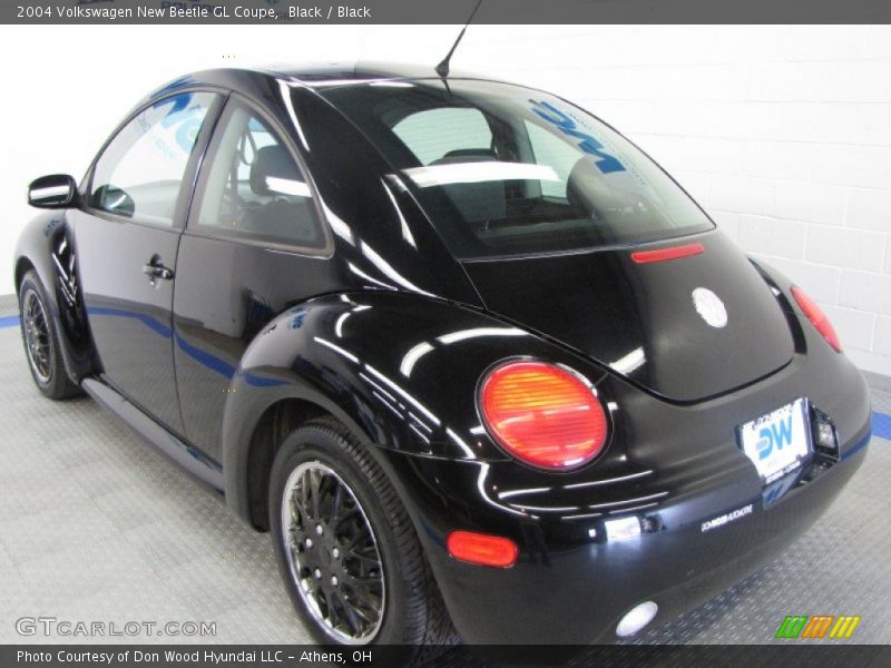 Black / Black 2004 Volkswagen New Beetle GL Coupe