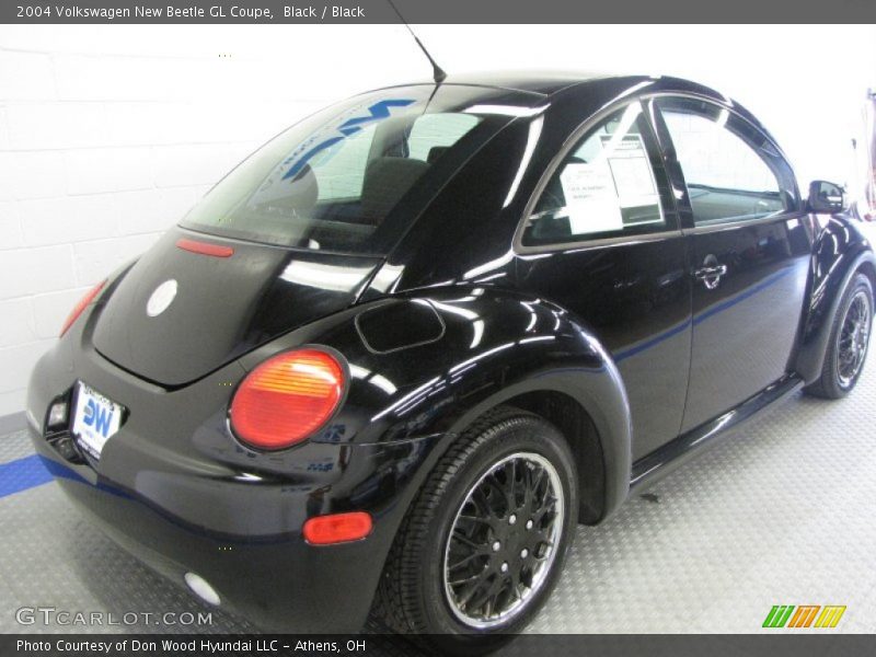 Black / Black 2004 Volkswagen New Beetle GL Coupe