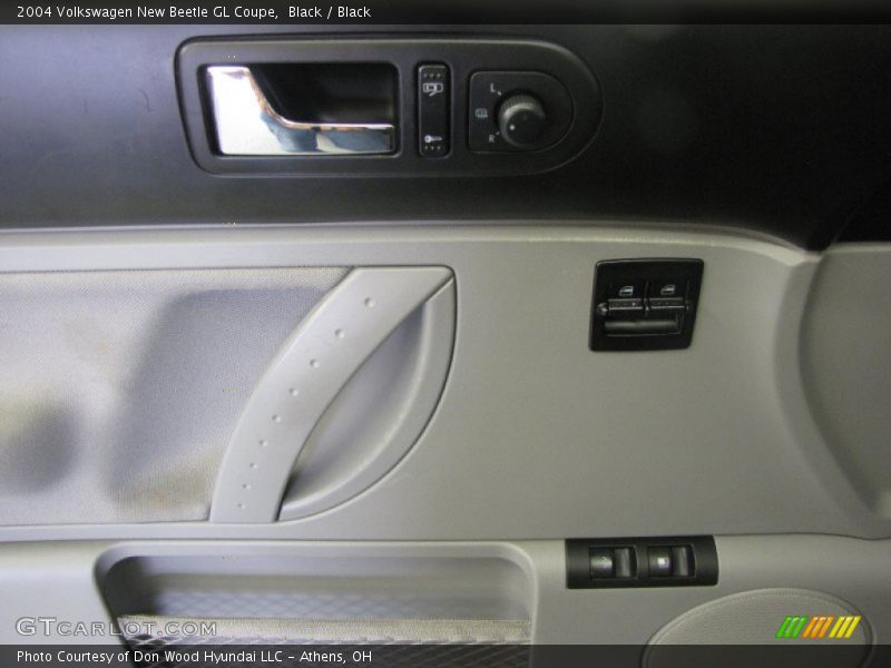 Black / Black 2004 Volkswagen New Beetle GL Coupe