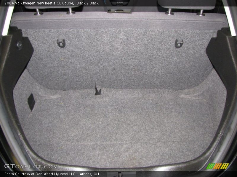 Black / Black 2004 Volkswagen New Beetle GL Coupe