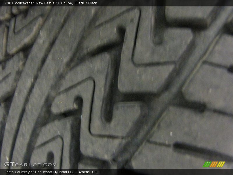 Black / Black 2004 Volkswagen New Beetle GL Coupe