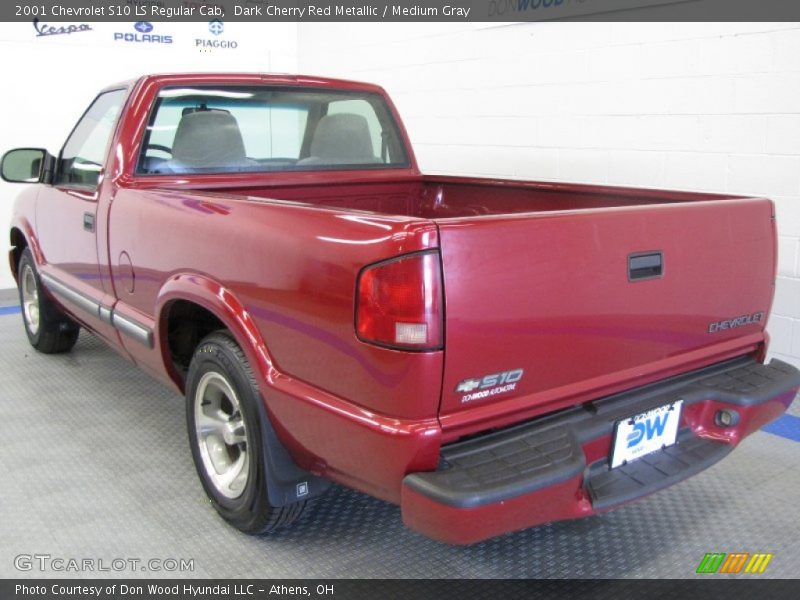Dark Cherry Red Metallic / Medium Gray 2001 Chevrolet S10 LS Regular Cab