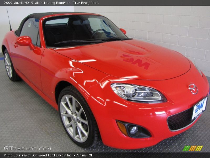 Front 3/4 View of 2009 MX-5 Miata Touring Roadster