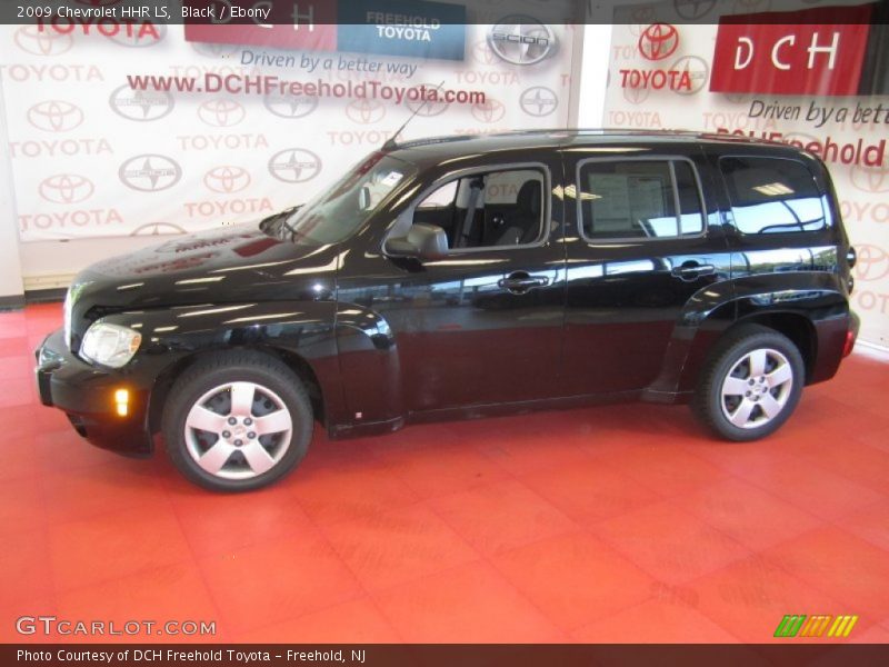 Black / Ebony 2009 Chevrolet HHR LS