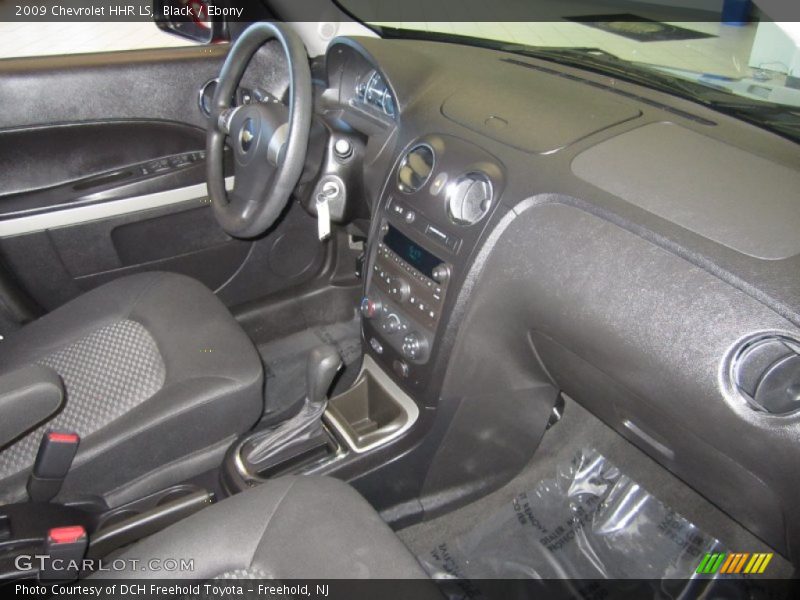 Black / Ebony 2009 Chevrolet HHR LS
