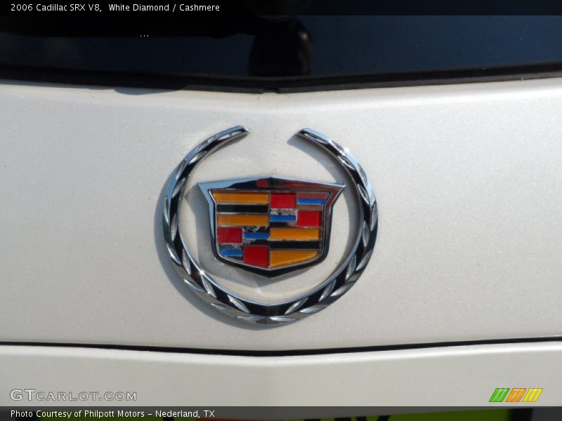  2006 SRX V8 Logo