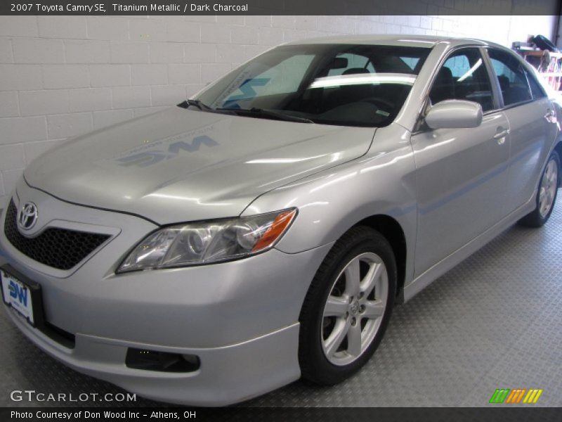 Titanium Metallic / Dark Charcoal 2007 Toyota Camry SE