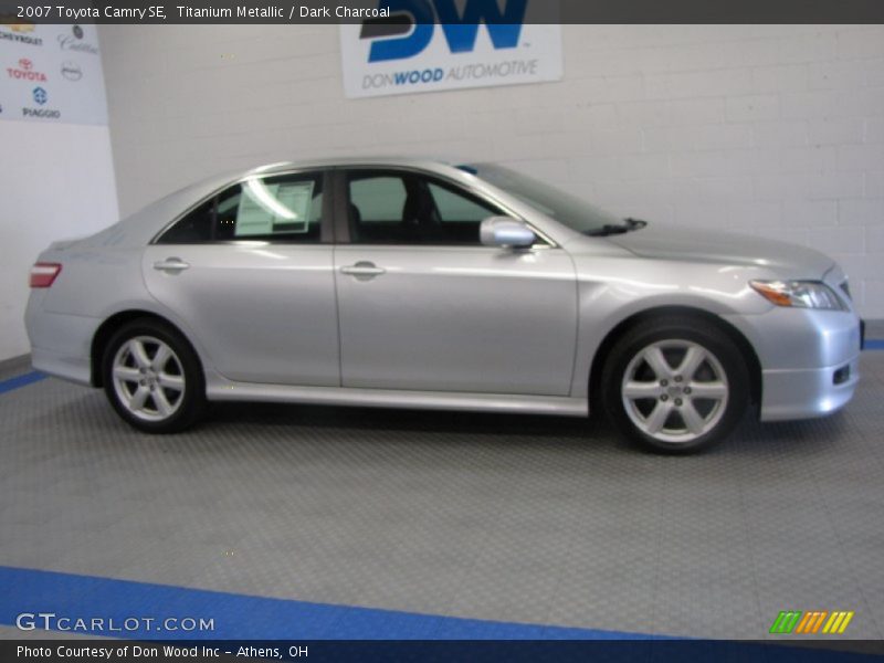 Titanium Metallic / Dark Charcoal 2007 Toyota Camry SE