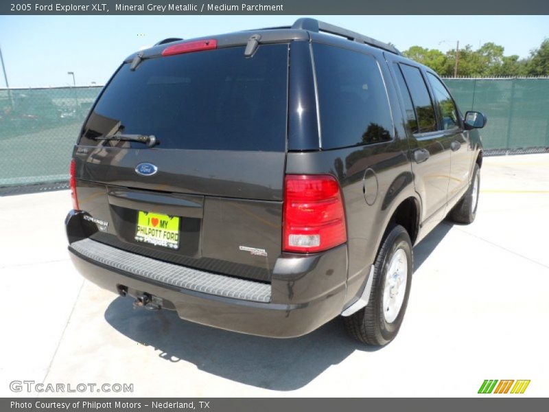 Mineral Grey Metallic / Medium Parchment 2005 Ford Explorer XLT