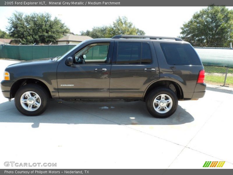 Mineral Grey Metallic / Medium Parchment 2005 Ford Explorer XLT