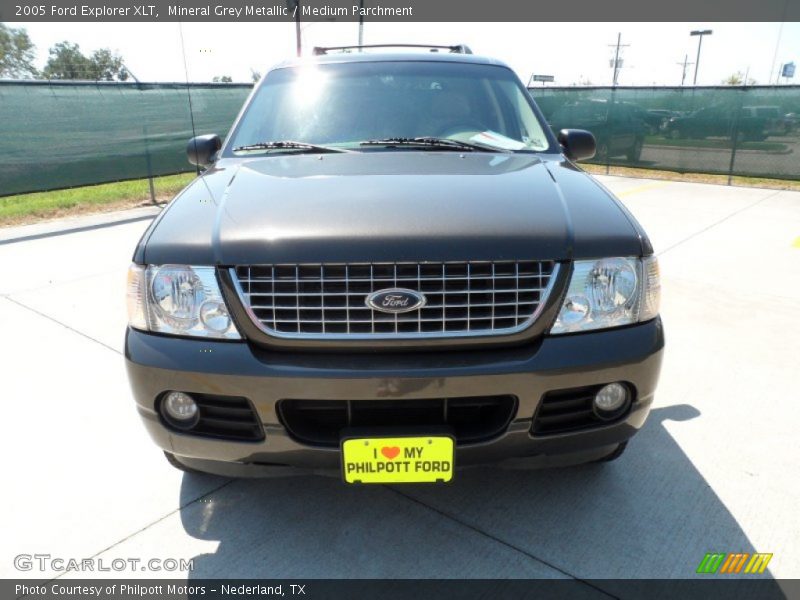 Mineral Grey Metallic / Medium Parchment 2005 Ford Explorer XLT
