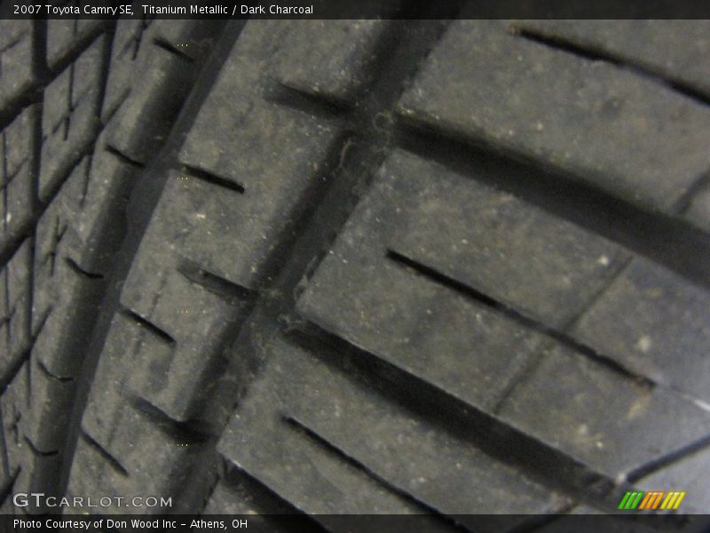 Titanium Metallic / Dark Charcoal 2007 Toyota Camry SE