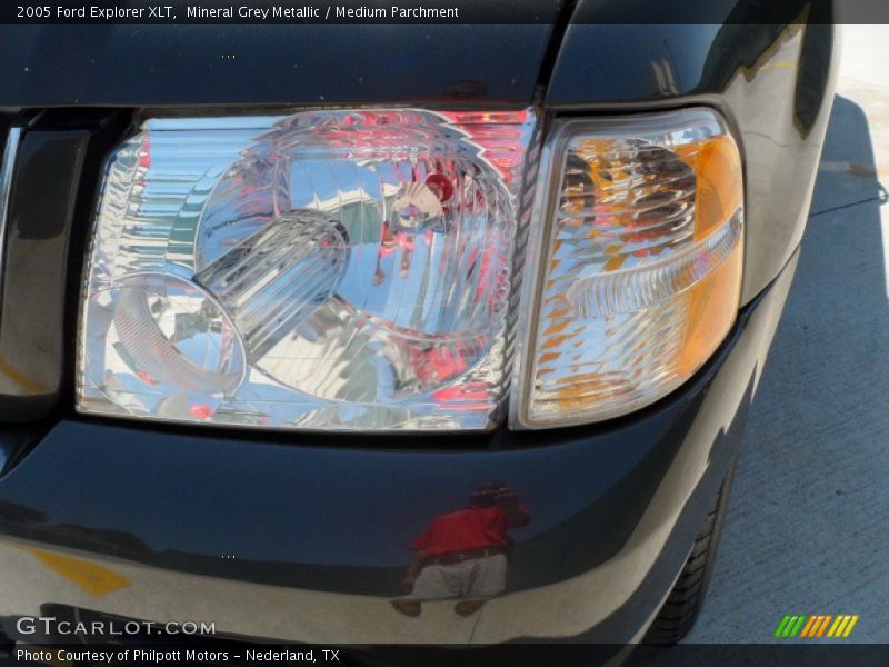 Mineral Grey Metallic / Medium Parchment 2005 Ford Explorer XLT