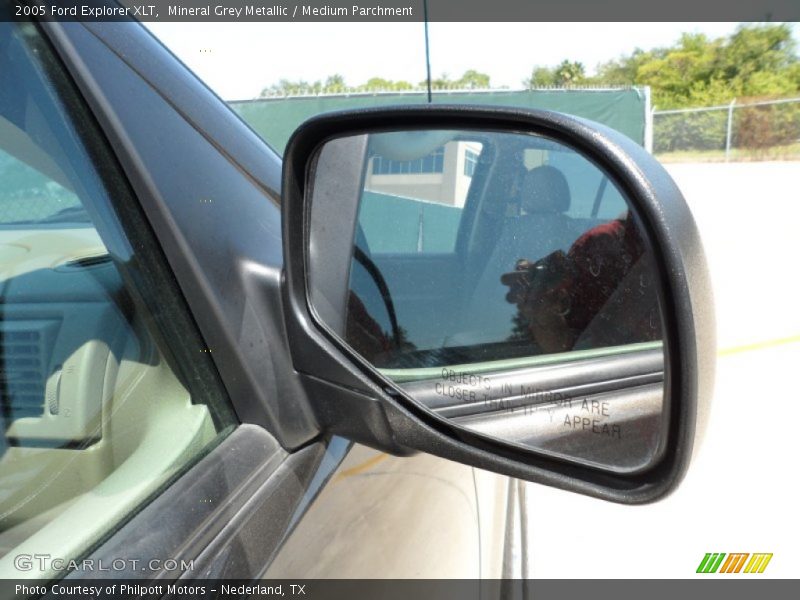 Mineral Grey Metallic / Medium Parchment 2005 Ford Explorer XLT