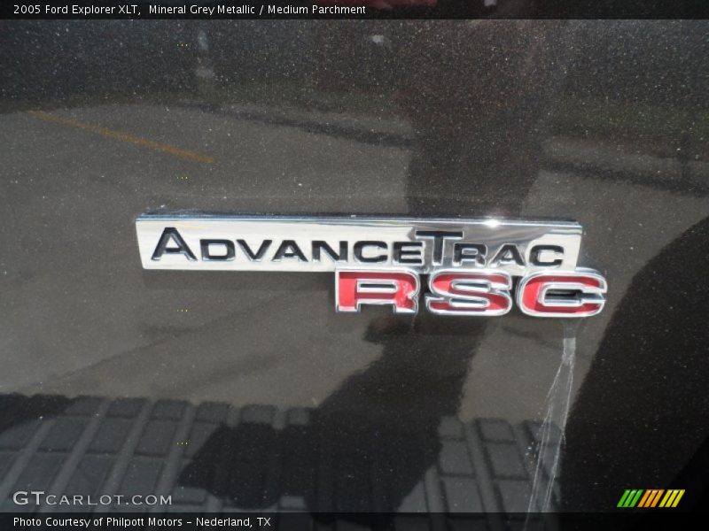 Mineral Grey Metallic / Medium Parchment 2005 Ford Explorer XLT