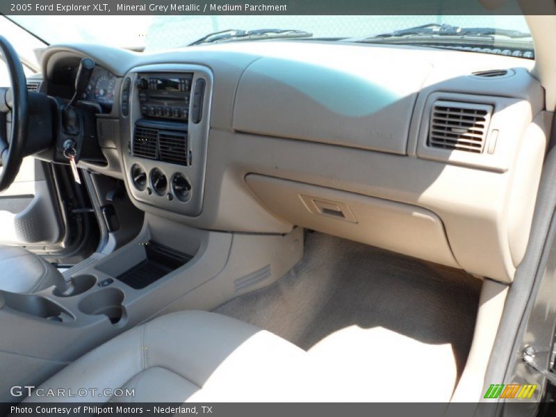 Mineral Grey Metallic / Medium Parchment 2005 Ford Explorer XLT