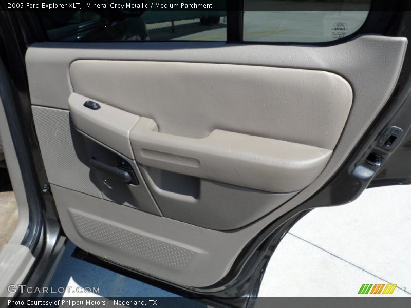 Mineral Grey Metallic / Medium Parchment 2005 Ford Explorer XLT