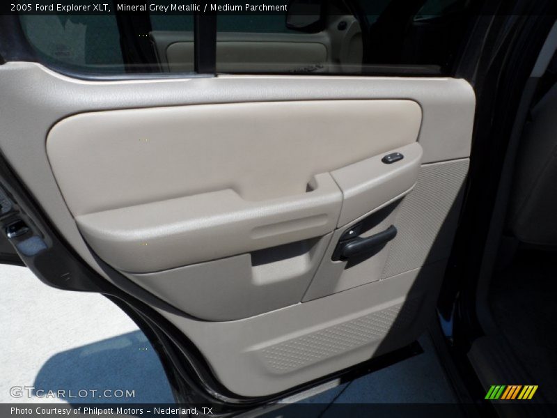 Mineral Grey Metallic / Medium Parchment 2005 Ford Explorer XLT