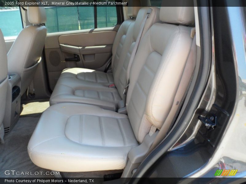 Mineral Grey Metallic / Medium Parchment 2005 Ford Explorer XLT