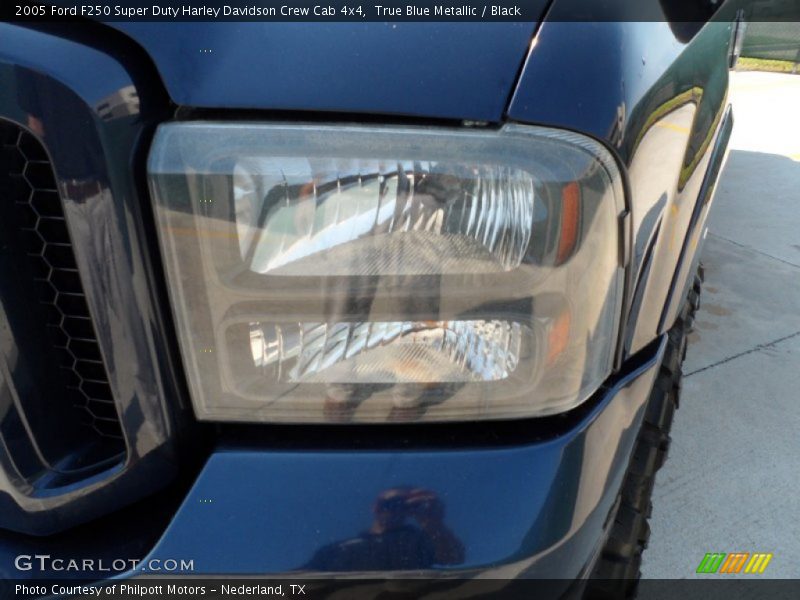 True Blue Metallic / Black 2005 Ford F250 Super Duty Harley Davidson Crew Cab 4x4