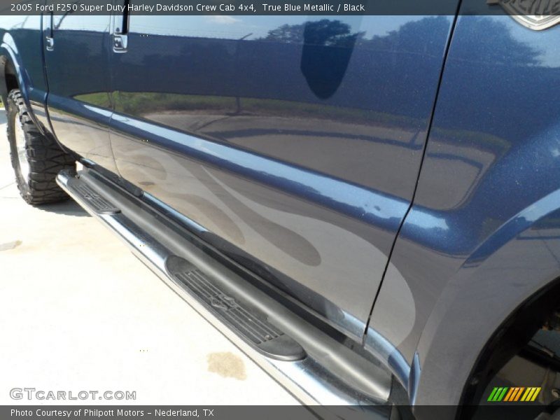 True Blue Metallic / Black 2005 Ford F250 Super Duty Harley Davidson Crew Cab 4x4