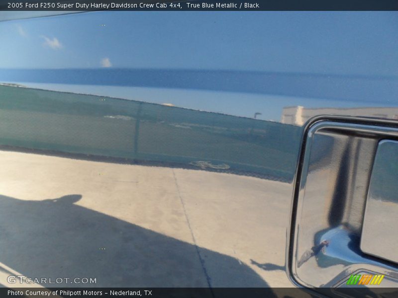 True Blue Metallic / Black 2005 Ford F250 Super Duty Harley Davidson Crew Cab 4x4