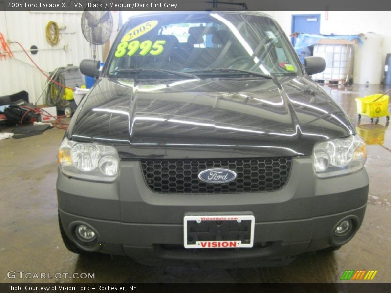 Black / Medium/Dark Flint Grey 2005 Ford Escape XLT V6