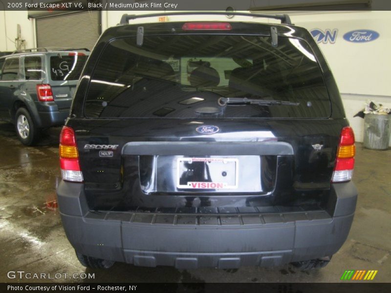 Black / Medium/Dark Flint Grey 2005 Ford Escape XLT V6