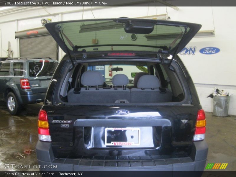 Black / Medium/Dark Flint Grey 2005 Ford Escape XLT V6