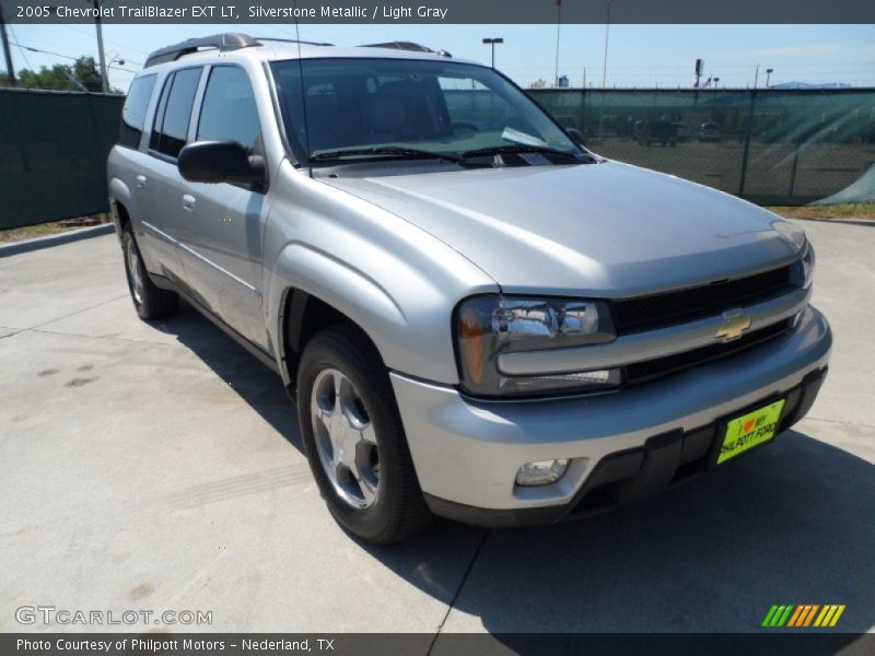 Silverstone Metallic / Light Gray 2005 Chevrolet TrailBlazer EXT LT