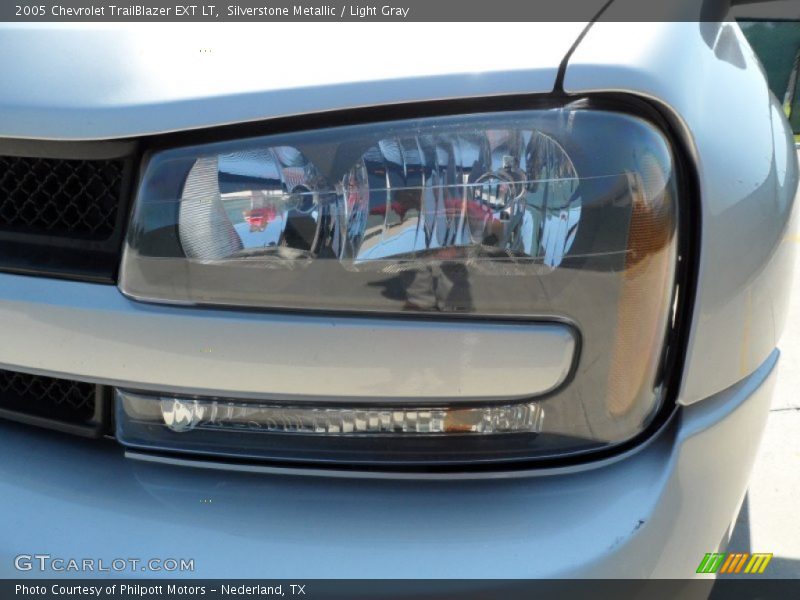 Silverstone Metallic / Light Gray 2005 Chevrolet TrailBlazer EXT LT