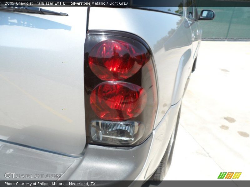 Silverstone Metallic / Light Gray 2005 Chevrolet TrailBlazer EXT LT