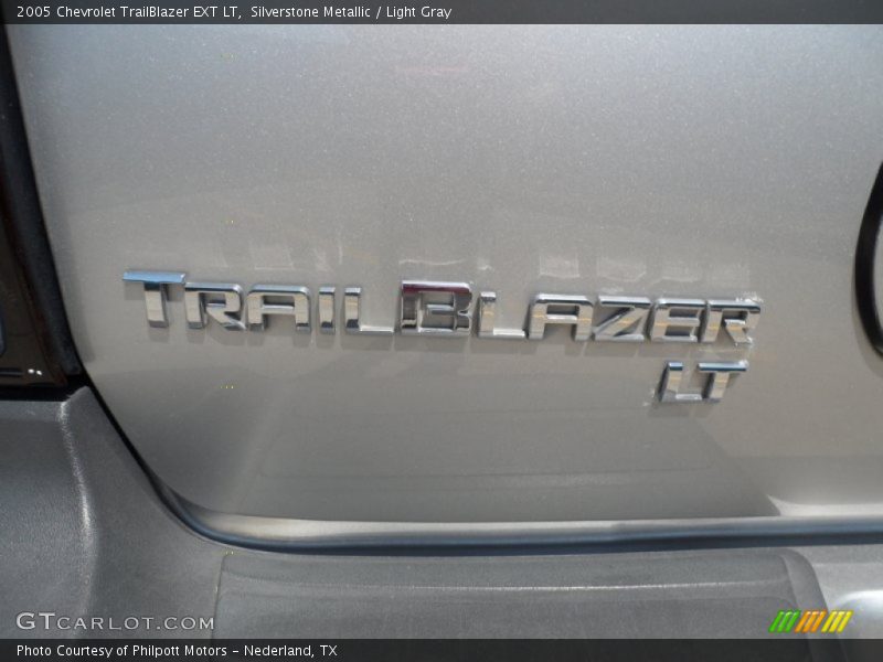  2005 TrailBlazer EXT LT Logo
