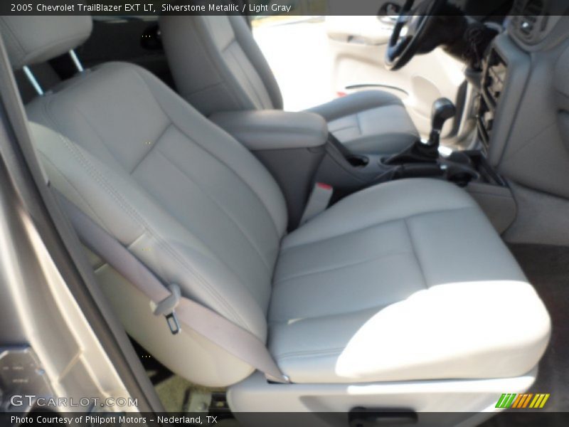 Silverstone Metallic / Light Gray 2005 Chevrolet TrailBlazer EXT LT