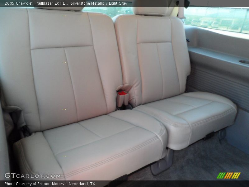 Silverstone Metallic / Light Gray 2005 Chevrolet TrailBlazer EXT LT