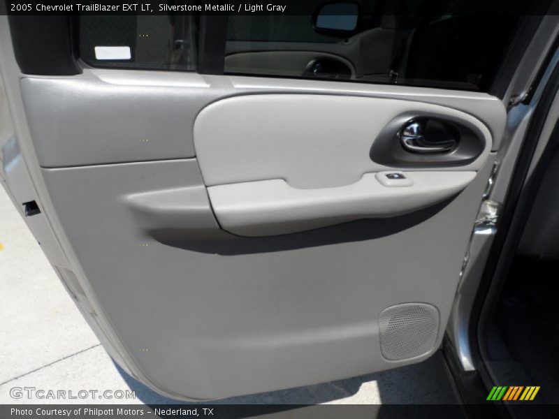 Silverstone Metallic / Light Gray 2005 Chevrolet TrailBlazer EXT LT