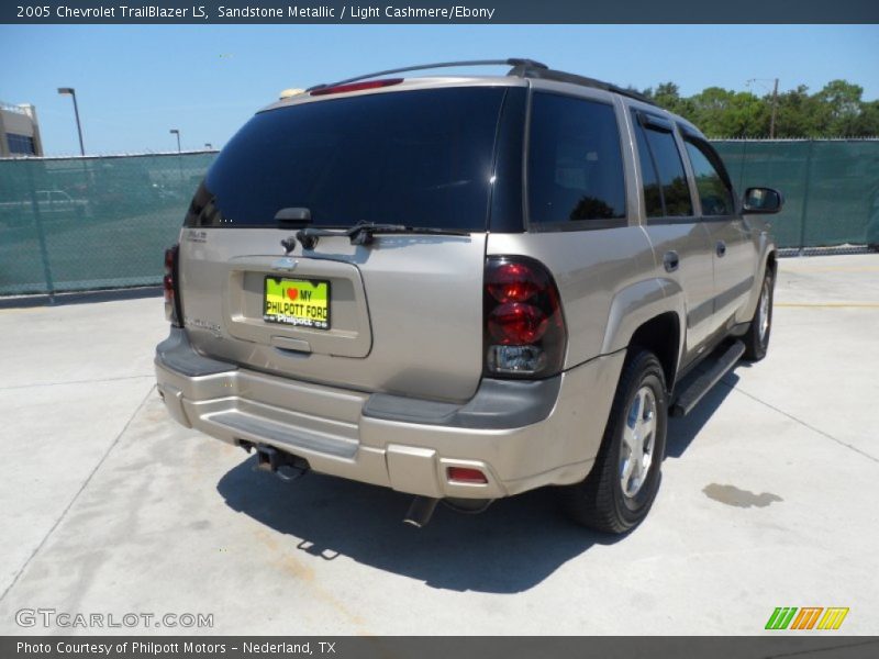 Sandstone Metallic / Light Cashmere/Ebony 2005 Chevrolet TrailBlazer LS