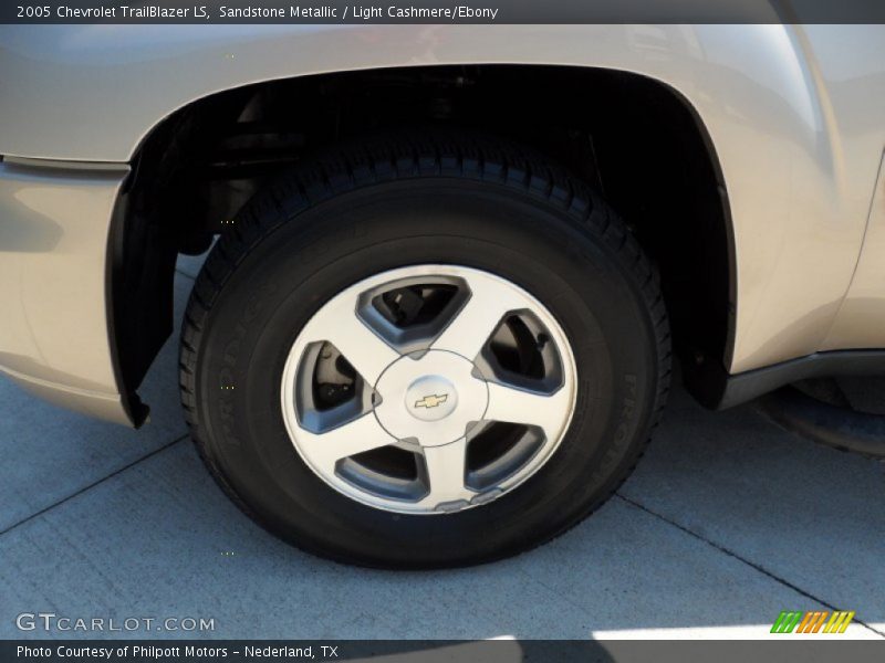 Sandstone Metallic / Light Cashmere/Ebony 2005 Chevrolet TrailBlazer LS