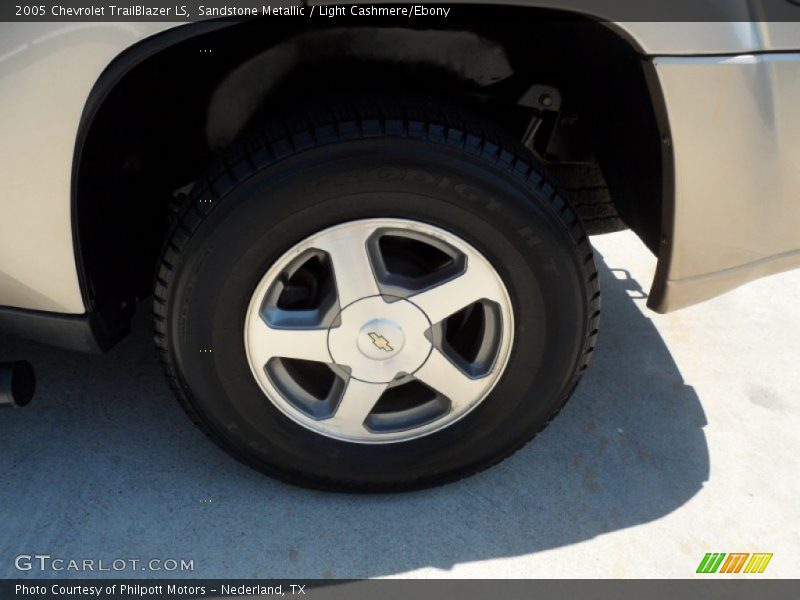 Sandstone Metallic / Light Cashmere/Ebony 2005 Chevrolet TrailBlazer LS