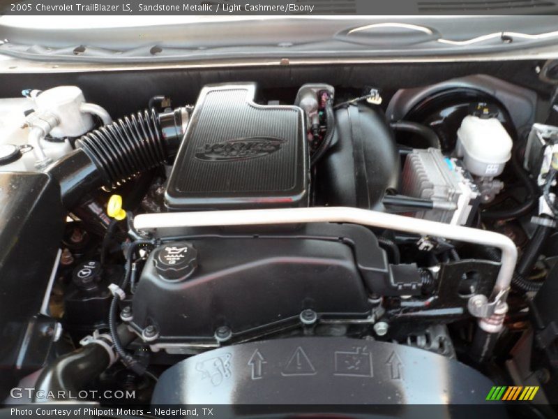 Sandstone Metallic / Light Cashmere/Ebony 2005 Chevrolet TrailBlazer LS