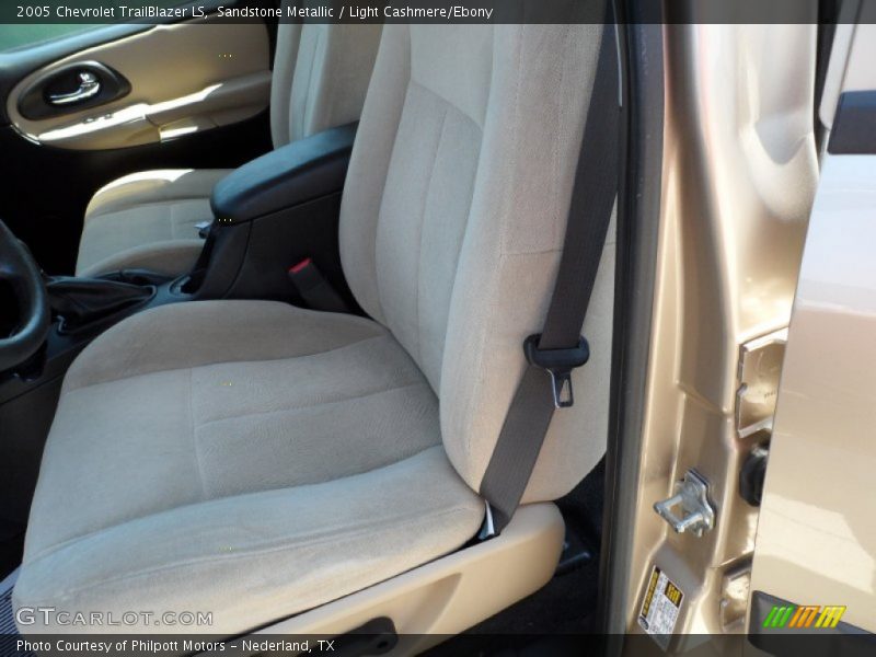 Sandstone Metallic / Light Cashmere/Ebony 2005 Chevrolet TrailBlazer LS