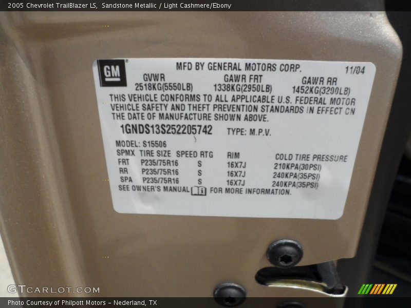 Sandstone Metallic / Light Cashmere/Ebony 2005 Chevrolet TrailBlazer LS