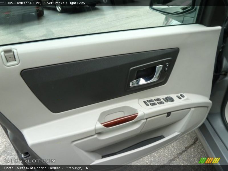 Silver Smoke / Light Gray 2005 Cadillac SRX V6