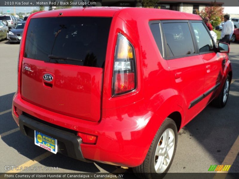 Molten Red / Black Soul Logo Cloth 2010 Kia Soul +