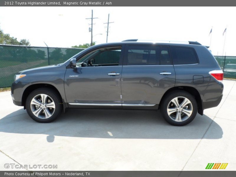 Magnetic Gray Metallic / Ash 2012 Toyota Highlander Limited