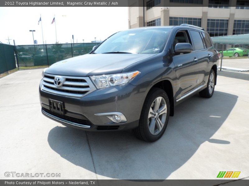 Magnetic Gray Metallic / Ash 2012 Toyota Highlander Limited