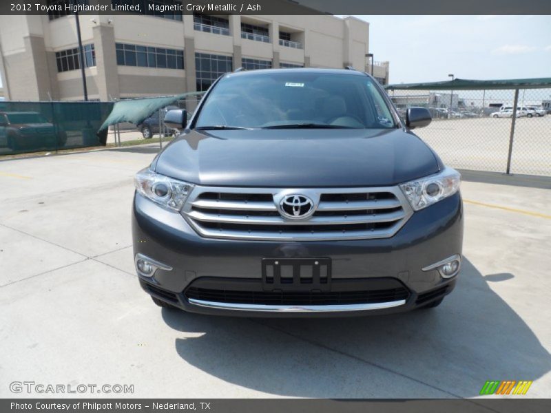 Magnetic Gray Metallic / Ash 2012 Toyota Highlander Limited