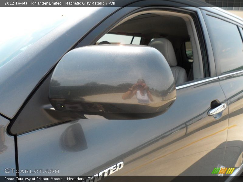 Magnetic Gray Metallic / Ash 2012 Toyota Highlander Limited